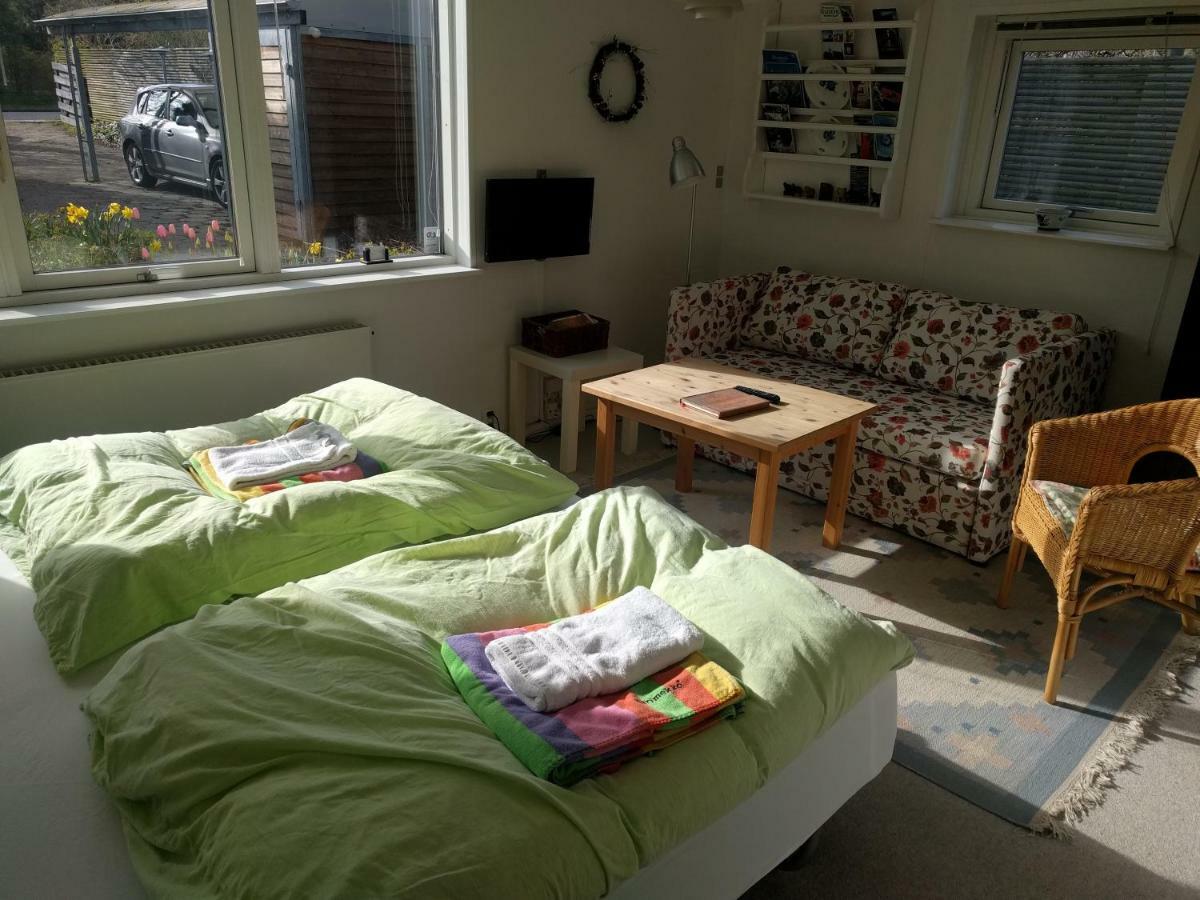 Mini-Apartment In The Flowerbed Søborg Eksteriør bilde